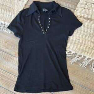 Black short sleeve snap vneck Michael Stars
